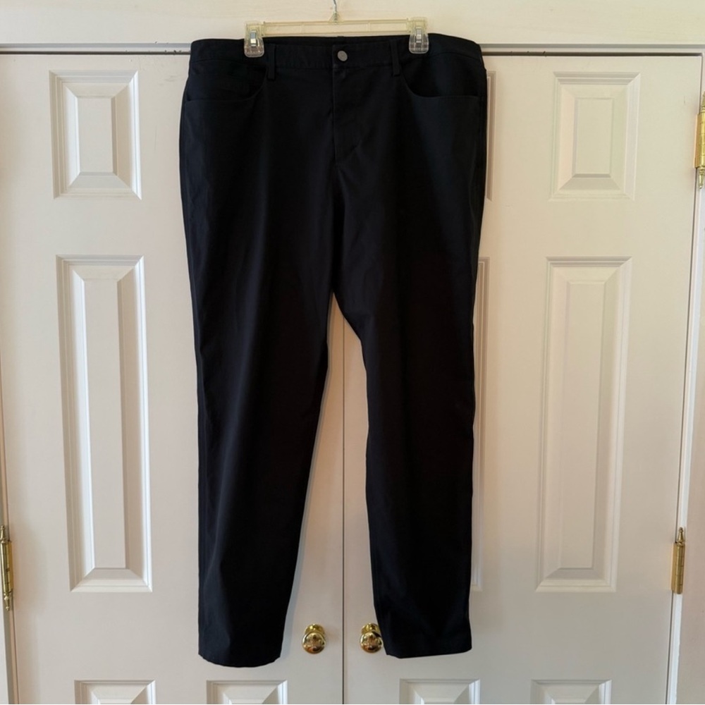 ⭐️ Lululemon ABC Pants - Size 38